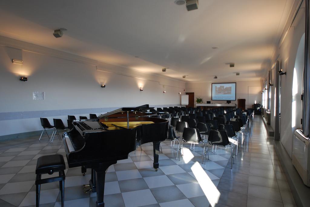 Villa Santa Maria Dell'Arco - Centro Oreb Cazzago San Martino Экстерьер фото